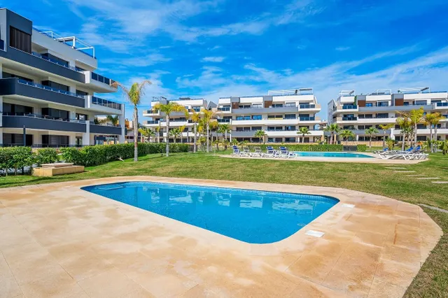 APARTAMENTO DE 2 DORMITORIOS 2 BAÑOS EN PLAYA FLAMENCA ( ORIHUELA COSTA ) — 34