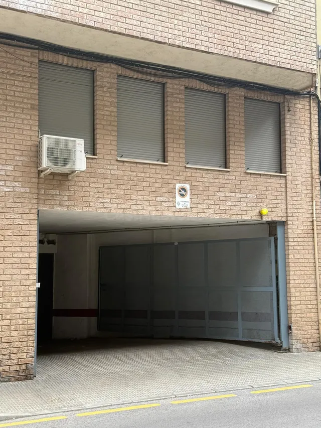 Garaje venta en Castellón, zona Ronda Mijares, plaza amplia 