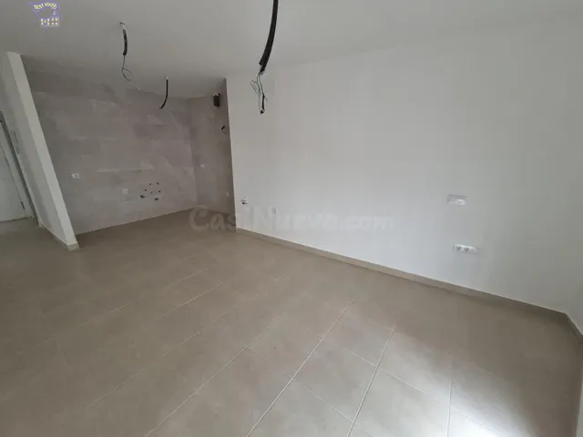 SE VENDE PISO EN PRIMERA PLANTA EN ZONA BARRIO BAJO - foto 2