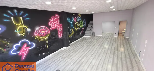 Salón de Peluquería totalmente Montada en plena Avenida de V - foto 2