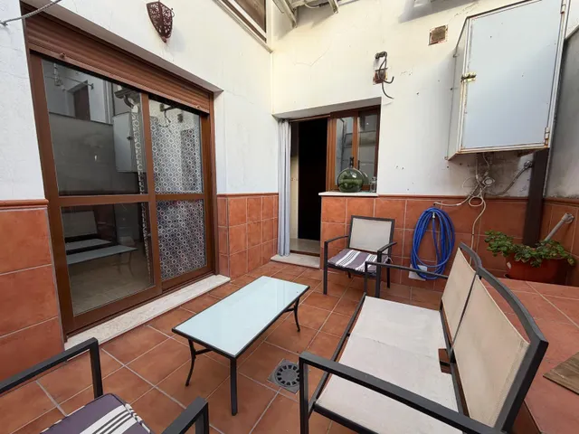 ¡Casa adosada con patio, garaje y sótano en La Victoria, Córdoba! — 13