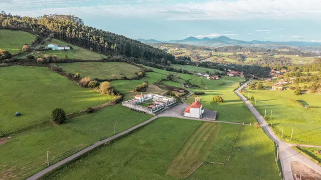 ¡Oportunidad única en Ambás (Carreño)! Espectacular finca llana edificable de 3.916 m2 con posibilidad de 2 viviendas independientes — 7