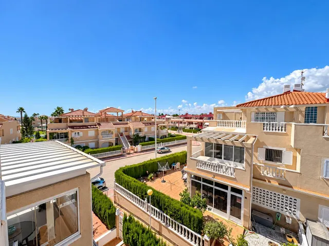 Vivienda con amplio solárium privado en Zeniamar VI – Orihuela Costa — 35
