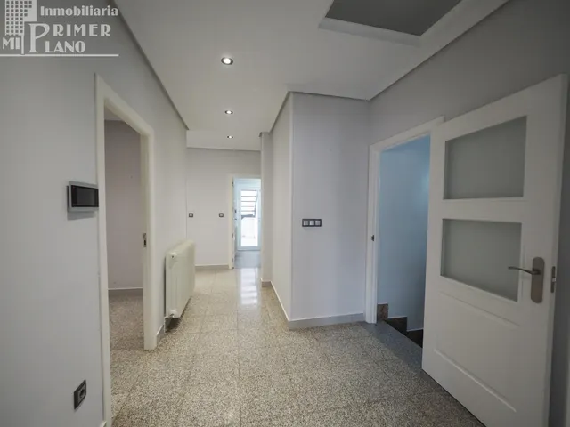Amplia Casa en Tomelloso con Garaje Privado y Buhardilla — 16