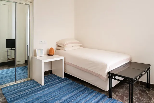 AMPLIO PISO EN PLENO CENTRO!!  TU HOGAR CON BALCÓN, TERRAZA Y ASCENSOR !! — 24
