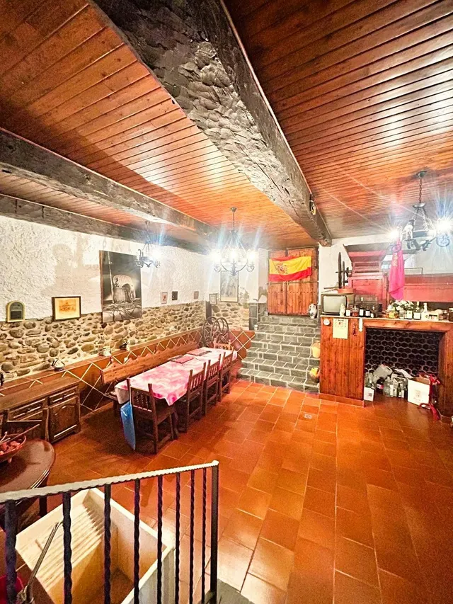 Espectacular Casa y Solar en el Corazón de Cacabelos — 42