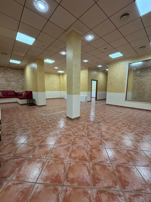 LOCAL COMERCIAL DE 300 m2 – ALQUILER CON OPCIÓN DE COMPRA — 7