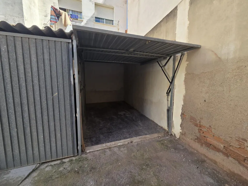 EN VENTA GARAJE EN EL CENTRO DE LA UNIÓN