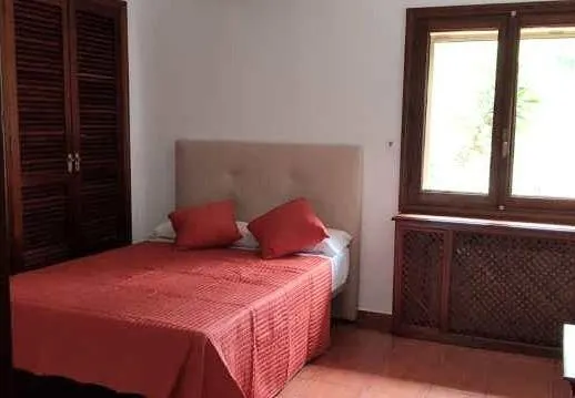 Chalet independiente, Piscina, gran garaje, aire acondicionado, gran parcela — 13