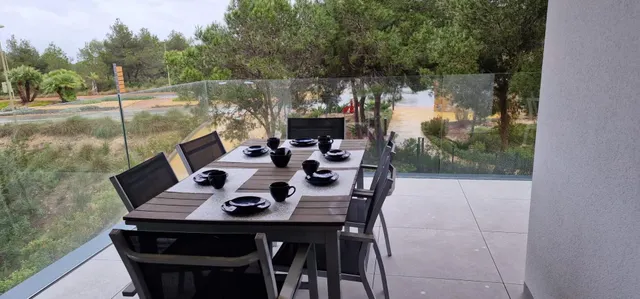 Elegante apartamento de 3 dormitorios con amplia terraza — 16