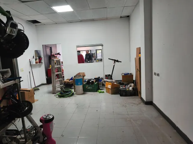 Gran local comercial con doble acceso en Gandia – 260 m2 en calle Benissuai — 6