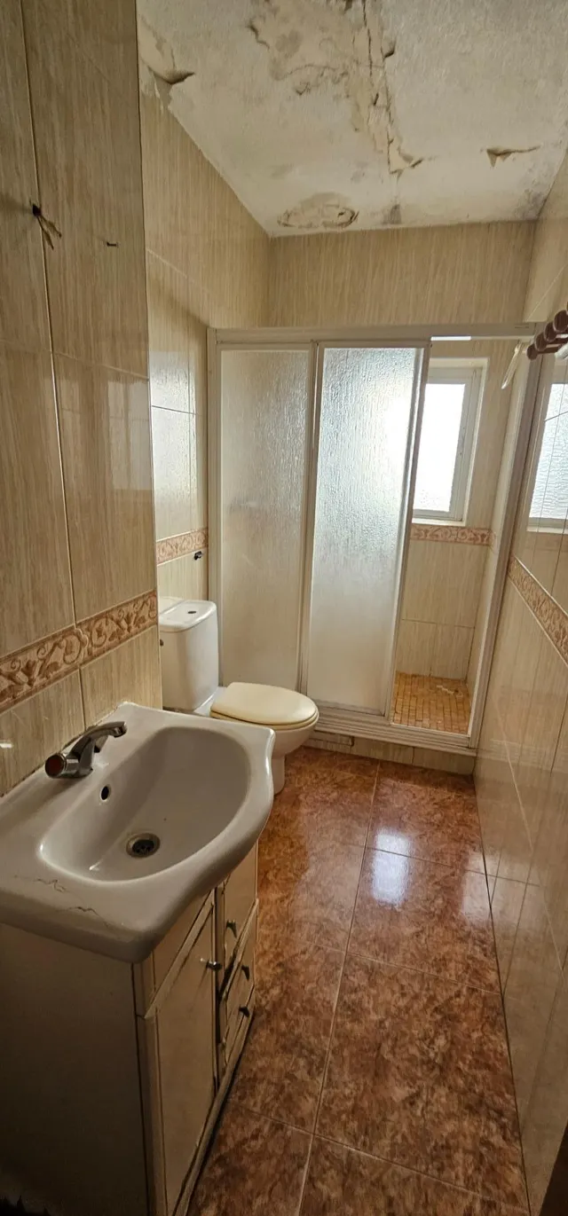 Amplio Piso para Reformar en San Javier con Luminosidad y Estilo — 4