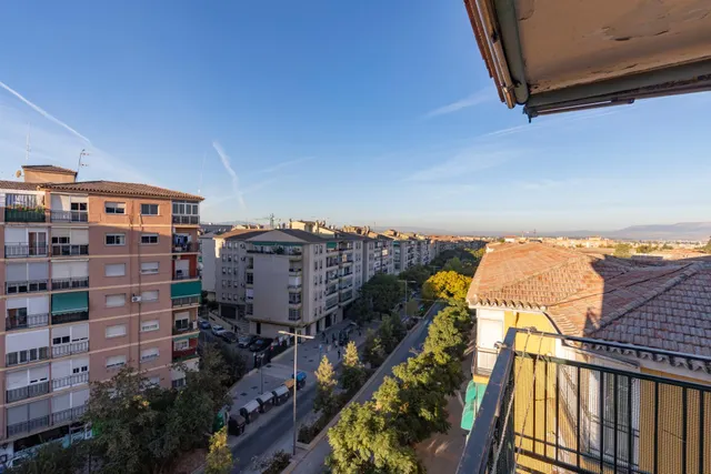 Piso luminoso de 3 dormitorios en la Antigua Ctra de Málaga — 12