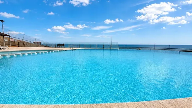 Espectacular Apartamento en Los Arenales del Sol con Vistas al Mar — 9