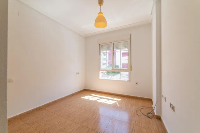 Piso 2 habitaciones 70m² en alquiler - LA PUNTICA — 10