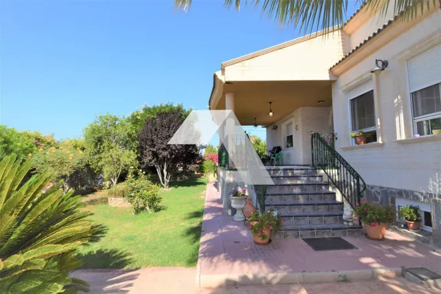 Espectacular chalet en venta — 7