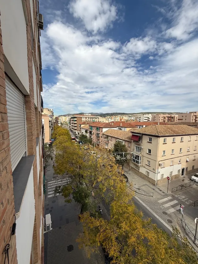 Piso reformado de 3 dormitorios en alquiler de temporada – Zaidín — 18