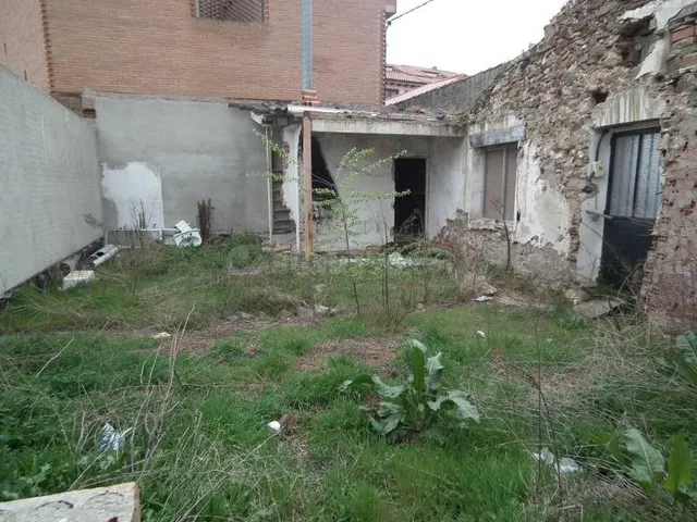 TERRENO URBANO CON PROYECTO - foto 2