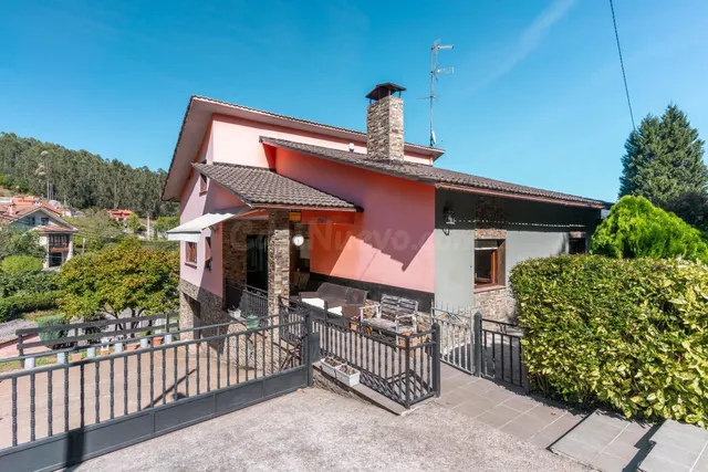 Precioso chalet en un entorno rural con gran parcela a solo 10 minutos de Oviedo — 2