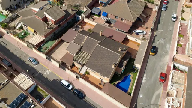 OPORTUNIDAD PATRIMONIAL ÚNICA EN PRIMERA LÍNEA DE GUARDAMAR DEL SEGURA — 34