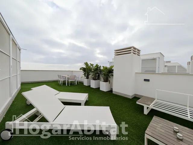 PRECIOSO ÁTICO SEMINUEVO CON PISCINA, GARAJE Y TRASTERO — 10