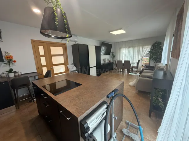 Dos hogares, una sola dirección: casa con vivienda independi - foto 5