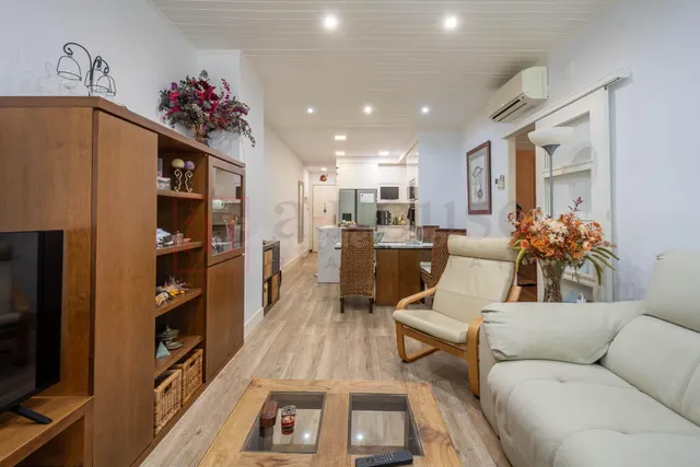Piso listo para entrar a vivir con piscina comunitaria en la maternitat i sant ramón — 4