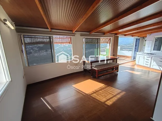 Casa terrera de 4 niveles con gran potencial — 26