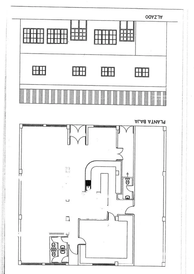 Nave comercial con alojamiento, aparcamiento y parcela en A Gándara — 48