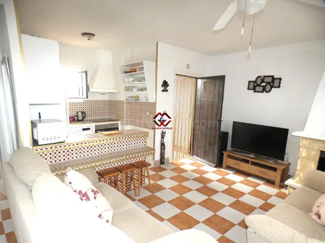 ESPECTACULAR ATICO CON PARKING Y TRASTERO EN RESIDENCIAL PRI - foto 3