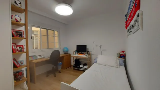Piso bajo con sotano en residencial Conde Barcelona — 10