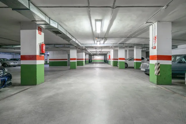 Se vende plaza de garaje en Parque Lagos cerca de Carrefour — 6
