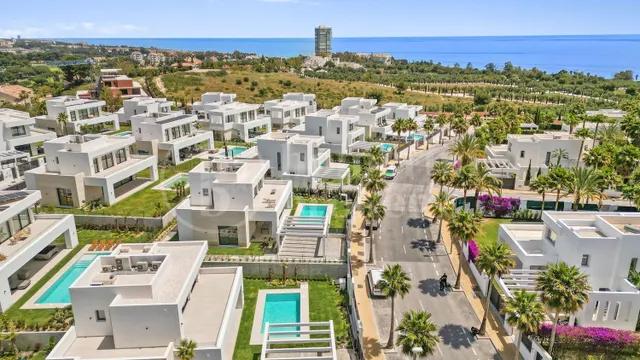 Chalet 4 habitaciones 400m² en venta - Rio Real - foto 3