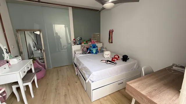 Adosado con terraza y sótano — 29