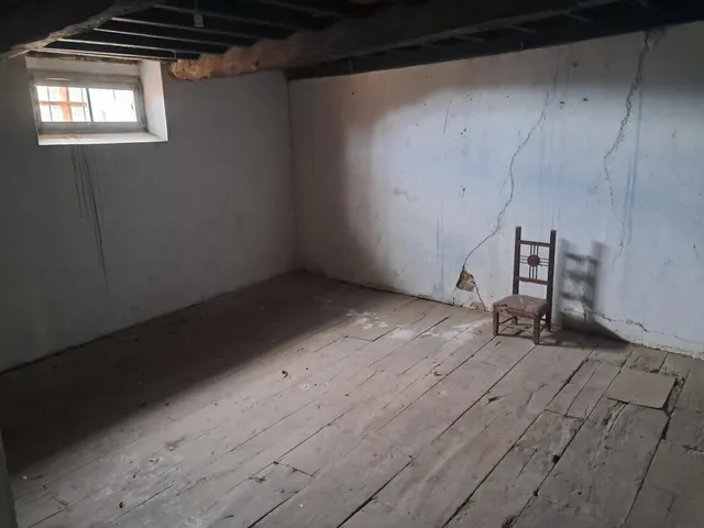 CASA DE PIEDRA EN ZONA RURAL — 38