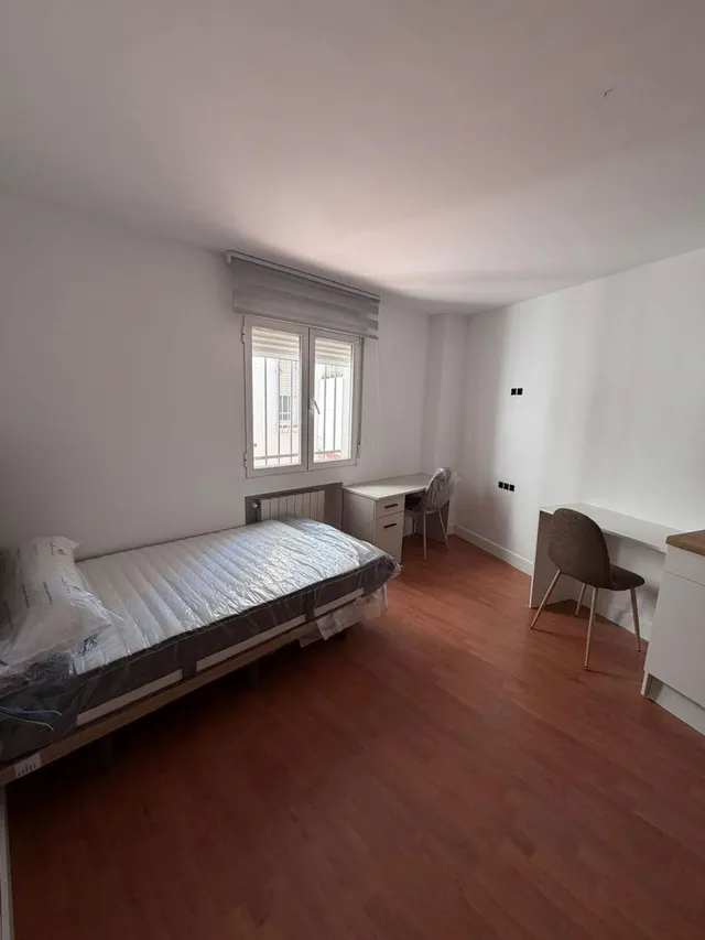 APARTAMENTO EN ALQUILER — 7