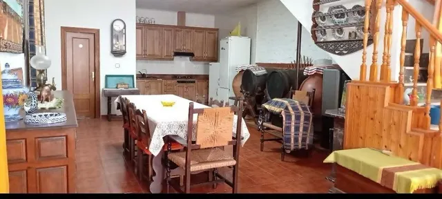 Casa de 3 plantas con terraza y 4 habitaciones en Cehegín — 5