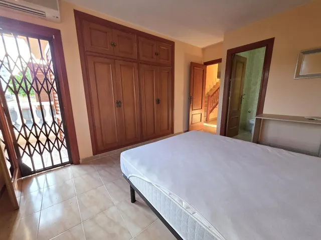Villa en Gran Avenida de Benicàssim. Cerca del pueblo y de la playa del Voramar. 1700 m2 de parcela, — 21