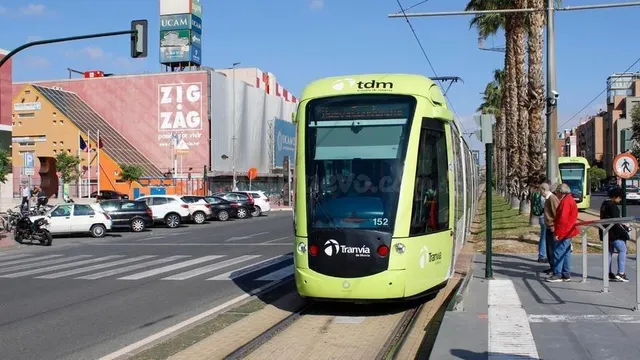 ¡Oportunidad Única! Garaje Cabinado en venta para dos coches - foto 2