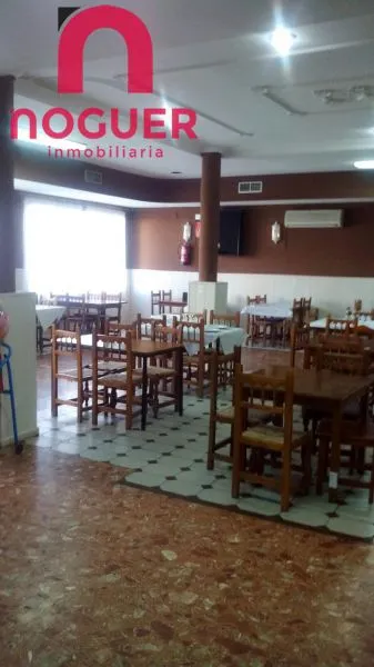 SE VENDE RESTAURANTE CON CASA EN VILLARRUBIA — 40