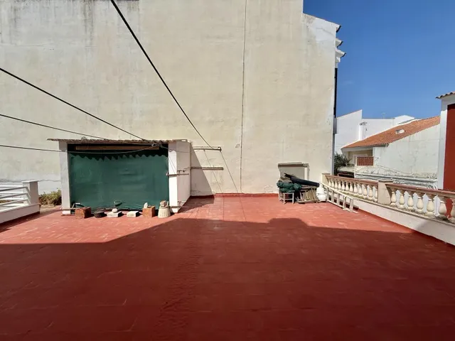 Planta baja con patio y gran potencial en Es Castell — 13
