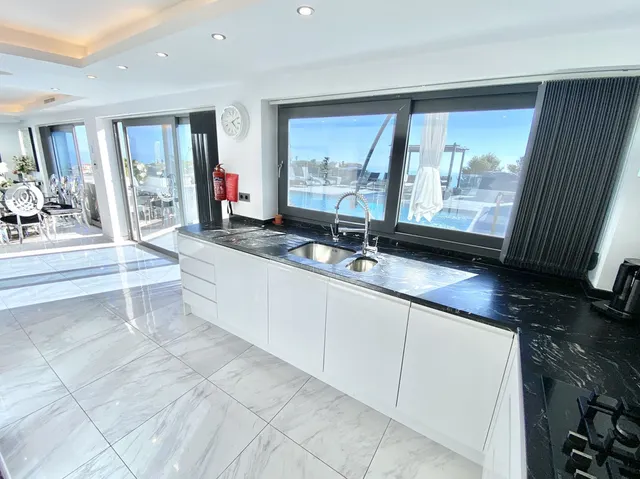Chalet 6 habitaciones 286m² en venta - Centro — 9