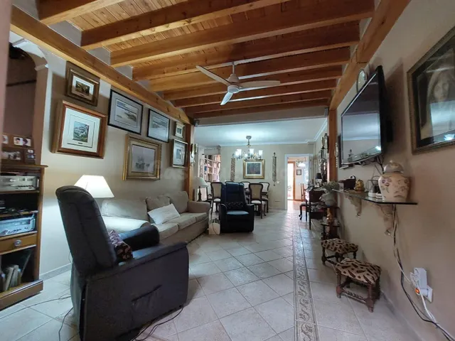VENTA DE VIVIENDA + LOCAL - RESTAURANTE EN CENTRO HISTÓRICO — 4