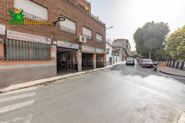 Local comercial de 123 m2 en MARACENA. - foto 2