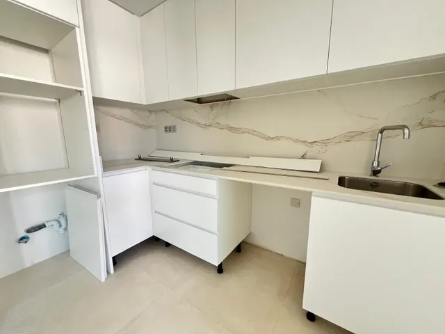 Para estrenar en el centro de Torrevieja, a estrenar! 🏡✨ — 23
