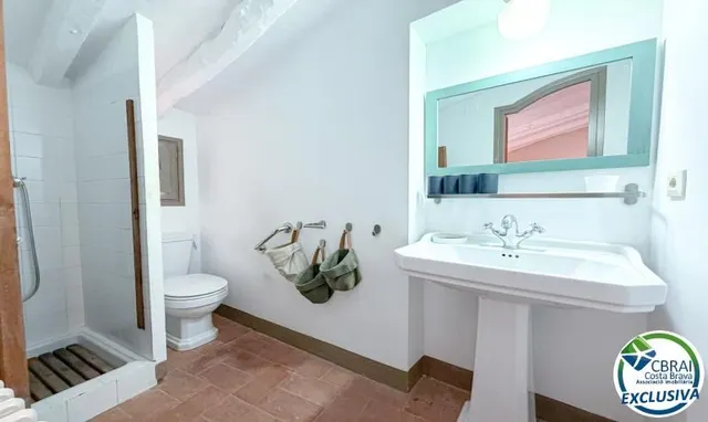 Casa en venta en Espolla — 36