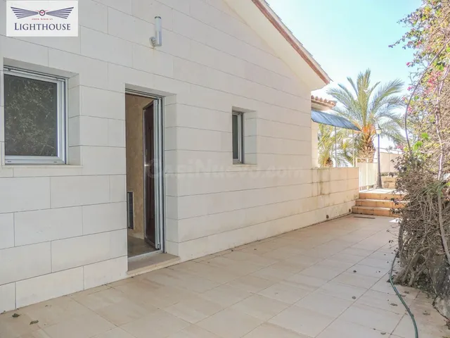 Casa en venta en La Tortuga (Lloret de Mar) con licencia tur - foto 2