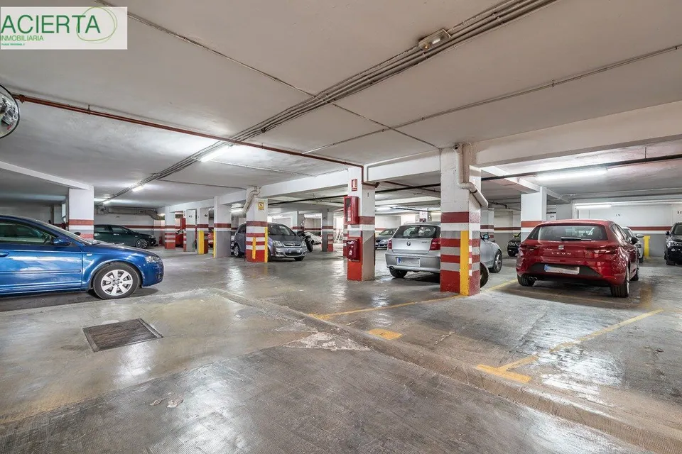 Garaje a la venta en zona Hipercor