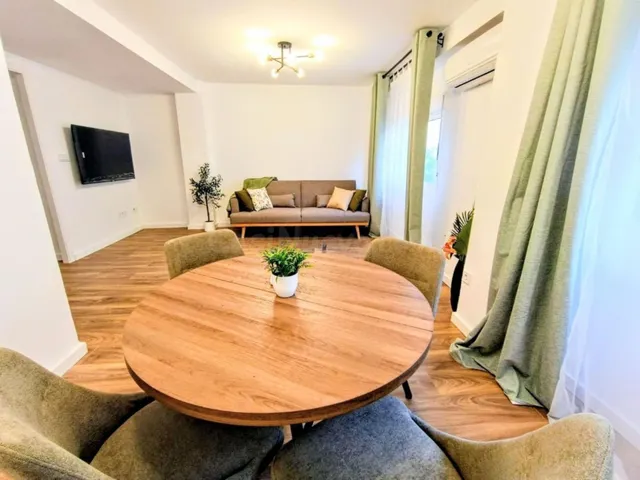 Venta de Piso 3 Dormitorios 1 Baño en Aiora - foto 3