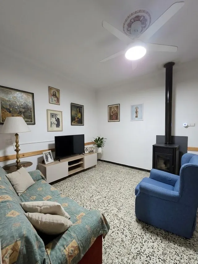 ¡TU REFUGIO DE TRANQUILIDAD EN LORQUÍ! CASA CON PARCELA DE 1 - foto 4